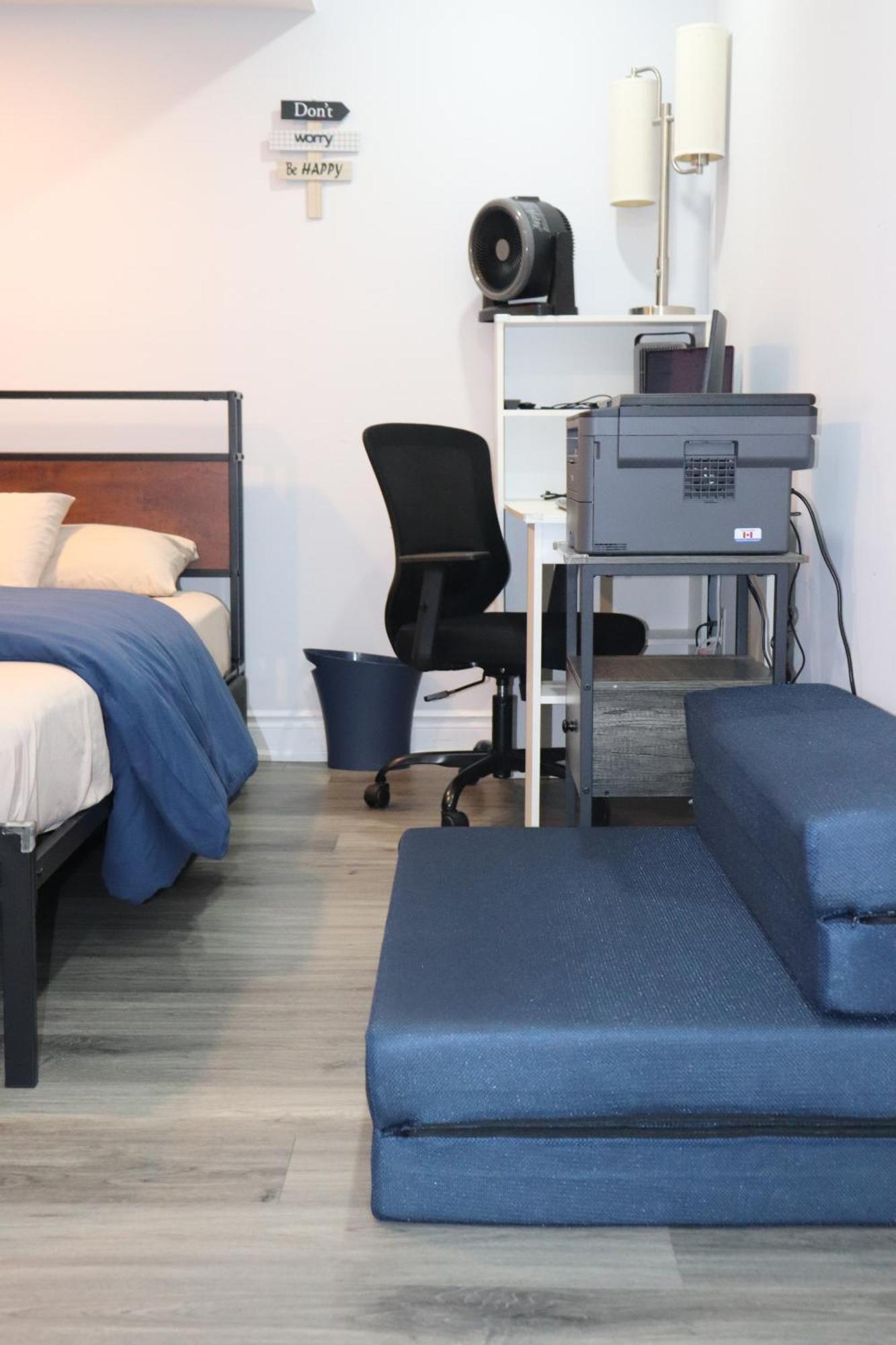 Garden 2 Bedroom Apt - Free Parking Wifi Laundry Workstation برامبتون المظهر الخارجي الصورة